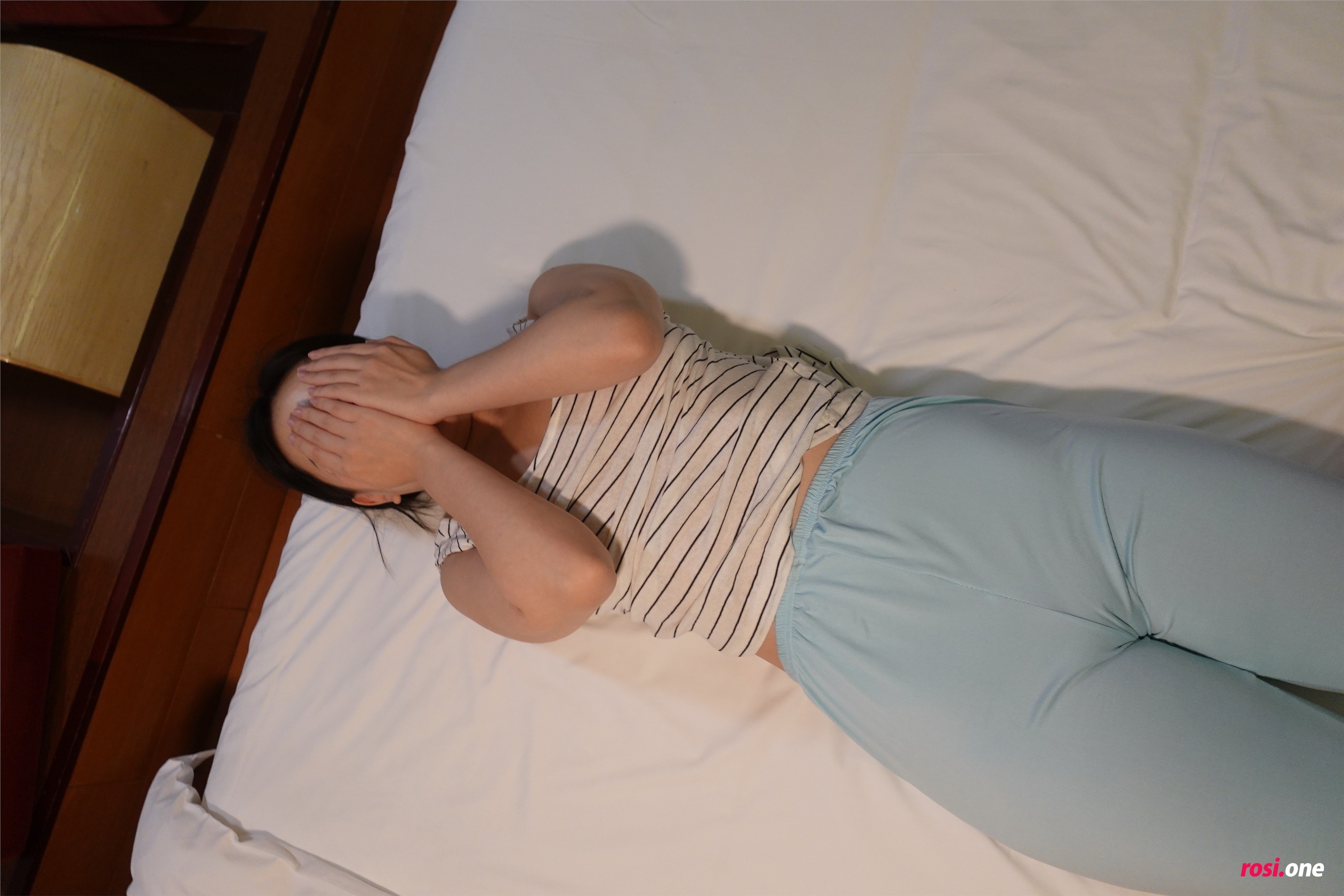 ROSI写真 2021.08.19 NO.3545